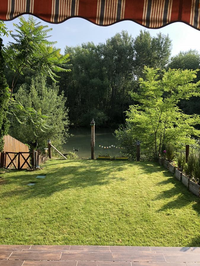 Vml Premium Apartman Mosonmagyarovar Bagian luar foto